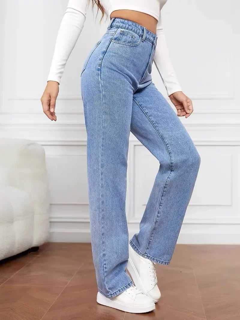 Women's Straight Fit Jeans