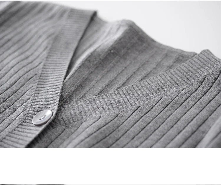 Women's V-neck Cardigan