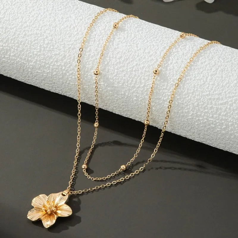 Women's Golden Rose Pendant Necklace