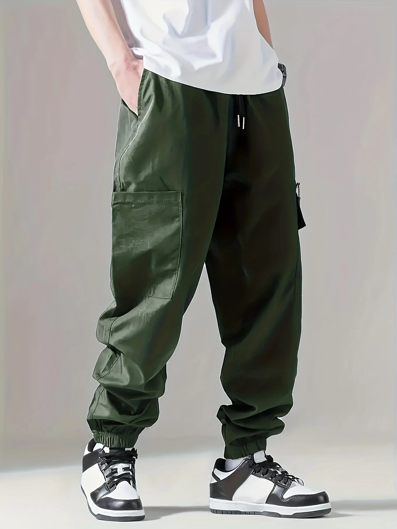 Men's Fitted Cargo Pants