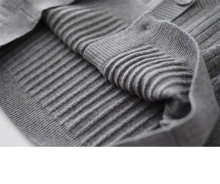 Women's V-neck Cardigan
